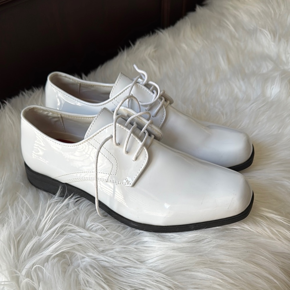 White Tuxedo Shoes Patent Leather
Mens Round Toe By Jean Yves 10.5